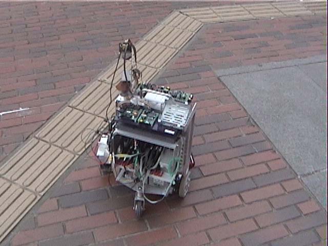 『点字ブロックを利用した自律移動ロボットのナビゲーション』をダウンロードする
