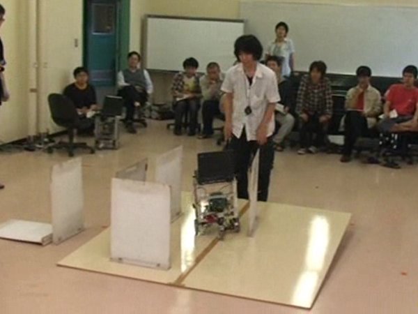 Download 2nd place: Passive Locomotion System - Prototype